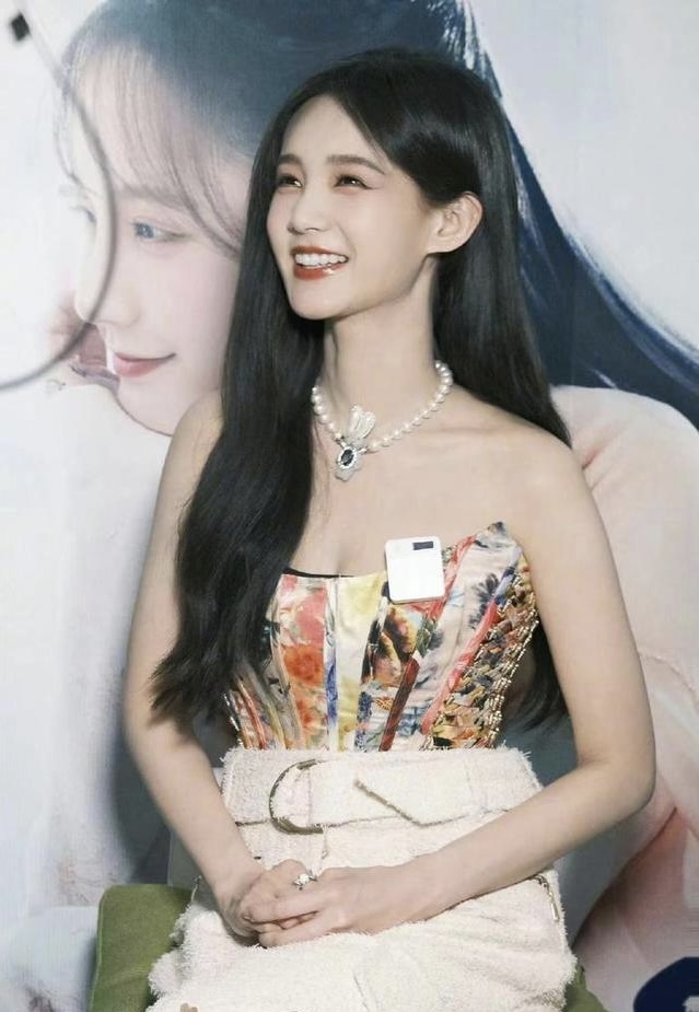 你怎么看？公司年薪50万岗位优先李一桐粉丝